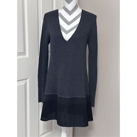 Chelsea28 Dresses & Skirts - Chelsea28 long sleeve knit dress/tunic
